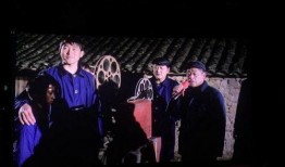 痴爱电影全集在线观看,一场跨越时空的浪漫邂逅